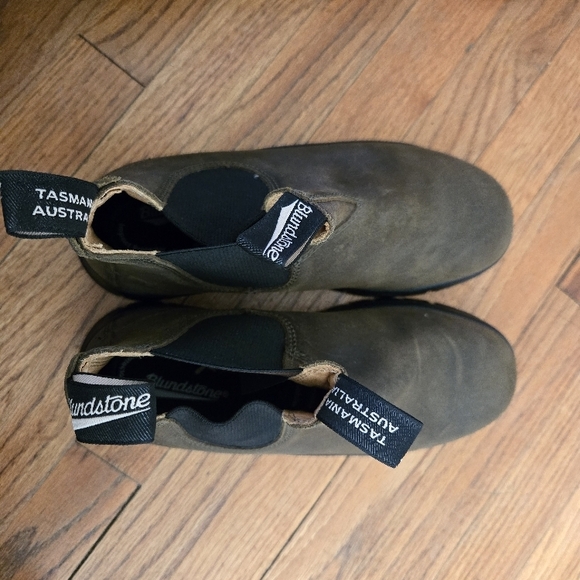 Men's Blundstone 2322 Waxed Suede Dark Olive - Picture 2 of 9